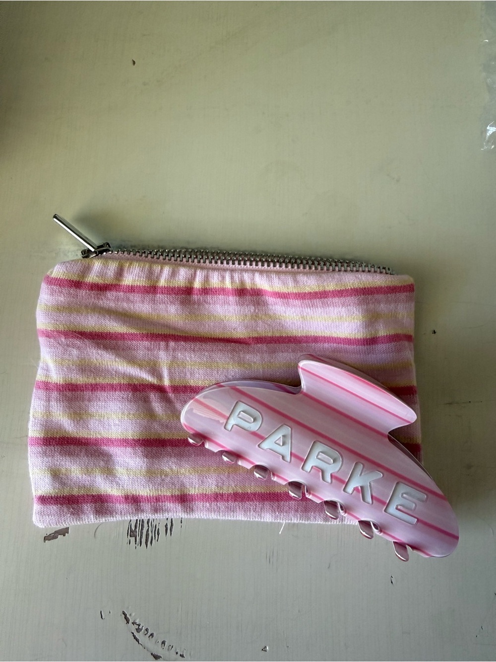 Parke hair clip and porch • NWT • It’s a girl stripe